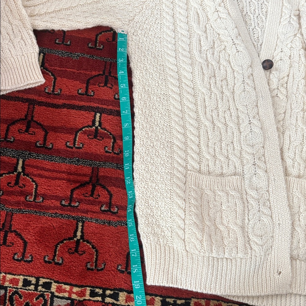Aran Mór Women's Cream Merino Wool Cardigan - Picture 6 of 7